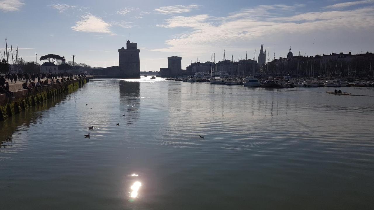 Gite Les Petits Poissons Verts Et Massages La Jarrie Exterior foto