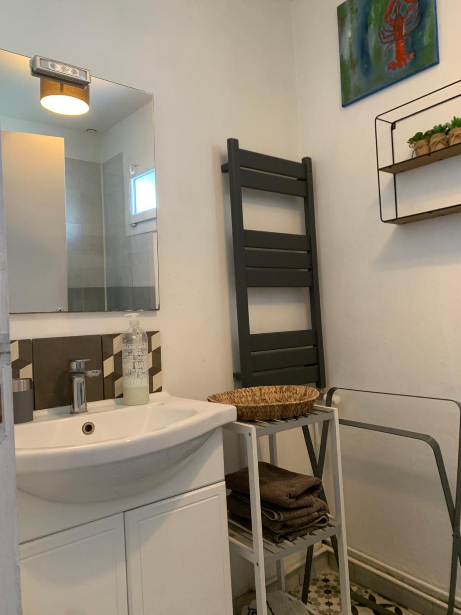 Gite Les Petits Poissons Verts Et Massages La Jarrie Exterior foto
